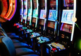 inatogel togel Hongkong Pools live blackjack table with dealer and player interface on mobile